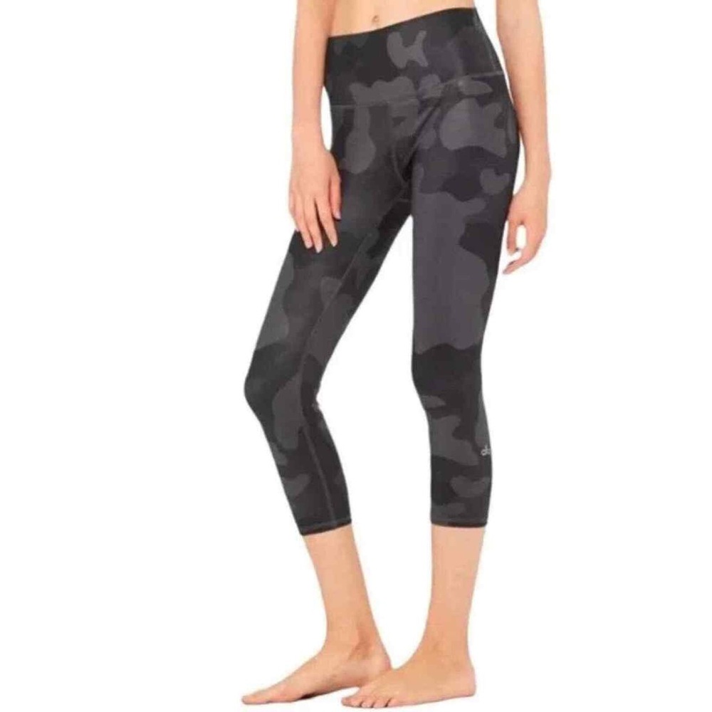 ALO Yoga Airbrush High waist Camo cropped Leggings